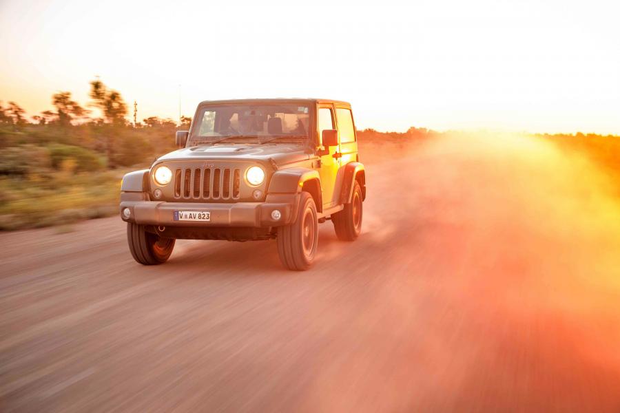  Jeep Wrangler 75th Anniversary 2016 года  (AU) (фото 3 из 10)